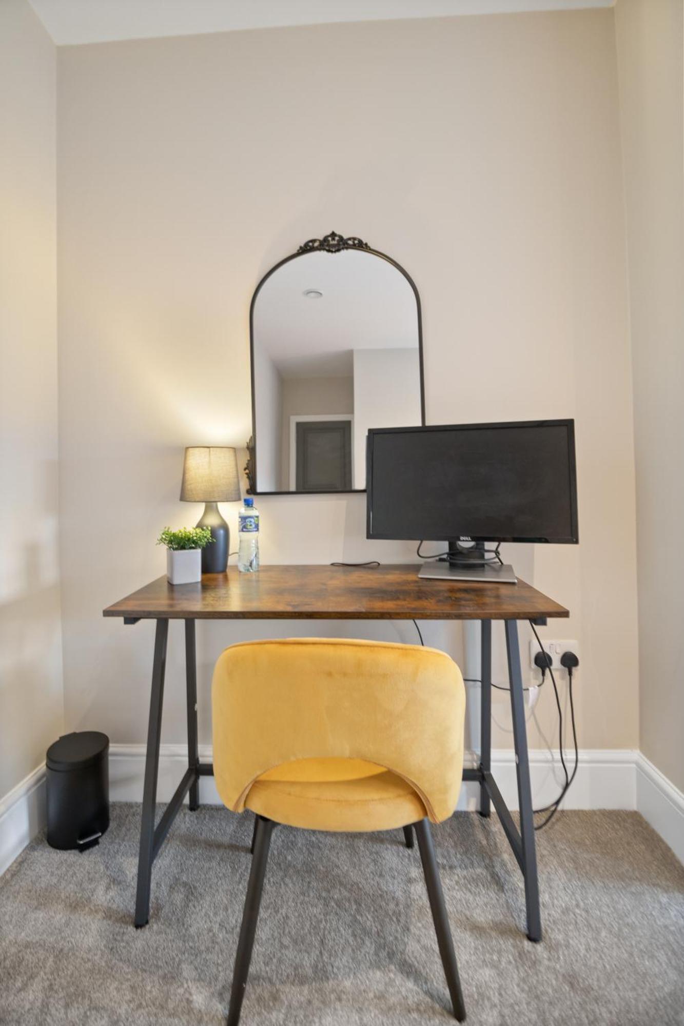 Whiskawaystays - Victoria House - Apartment 6 ウスター エクステリア 写真