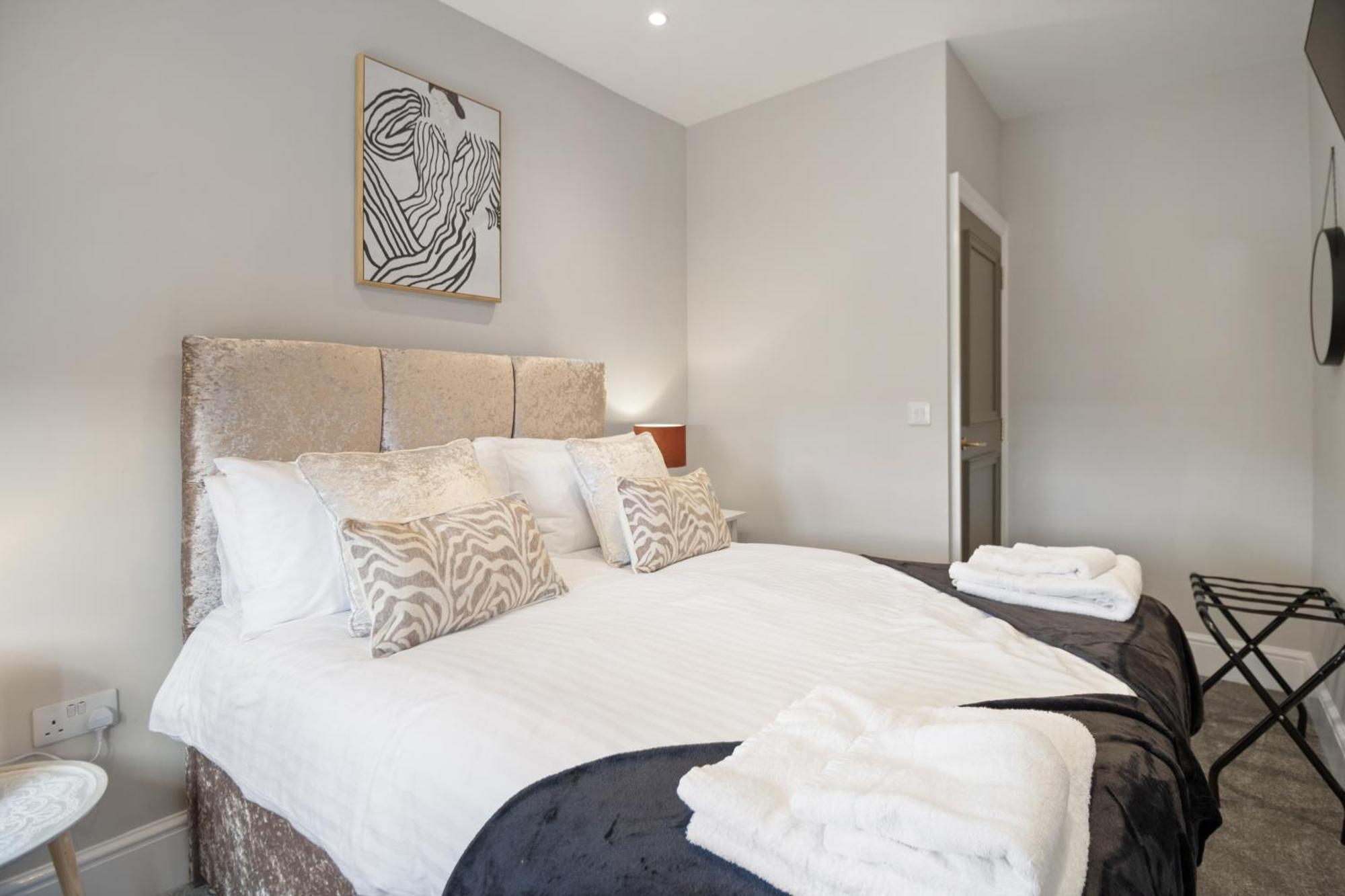 Whiskawaystays - Victoria House - Apartment 6 ウスター エクステリア 写真