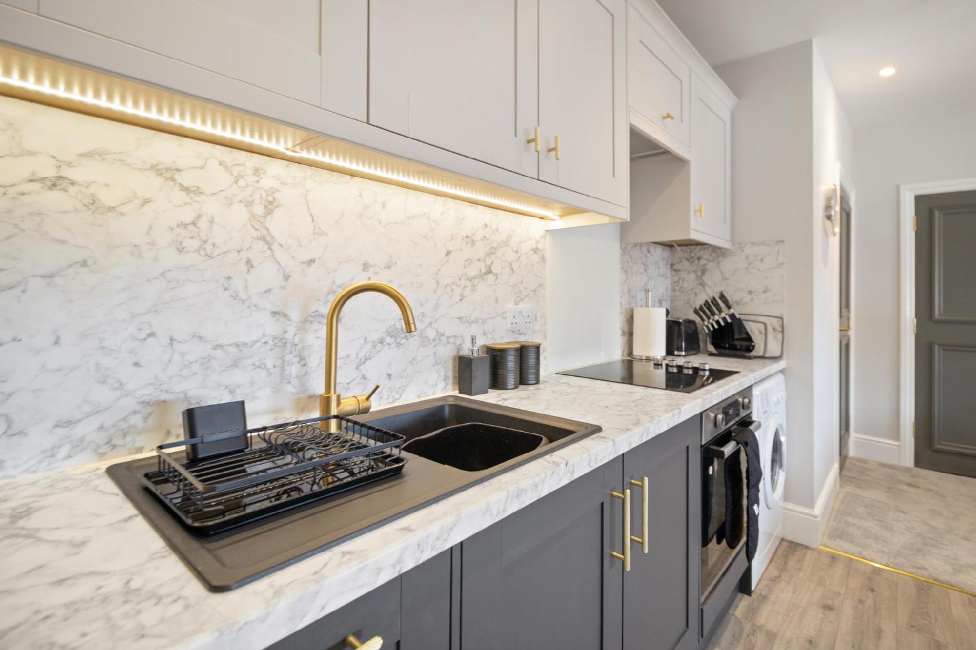 Whiskawaystays - Victoria House - Apartment 6 ウスター エクステリア 写真